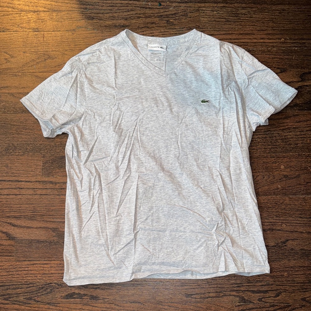 Lacoste Gray Short Sleeve V Neck Men’s XL Tee - Picture 3 of 4